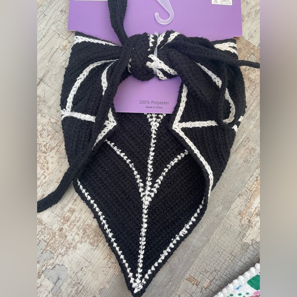 NWT Piper K Crochet Spider Web Halloween Head Bandana - Picture 2 of 6